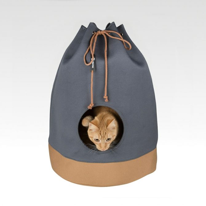 verstophol voor je kat in de vorm van een zak