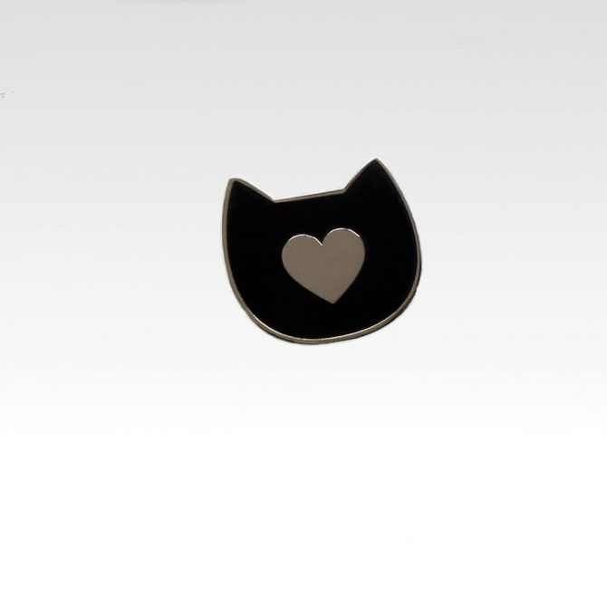 kattenkop pin met hartje