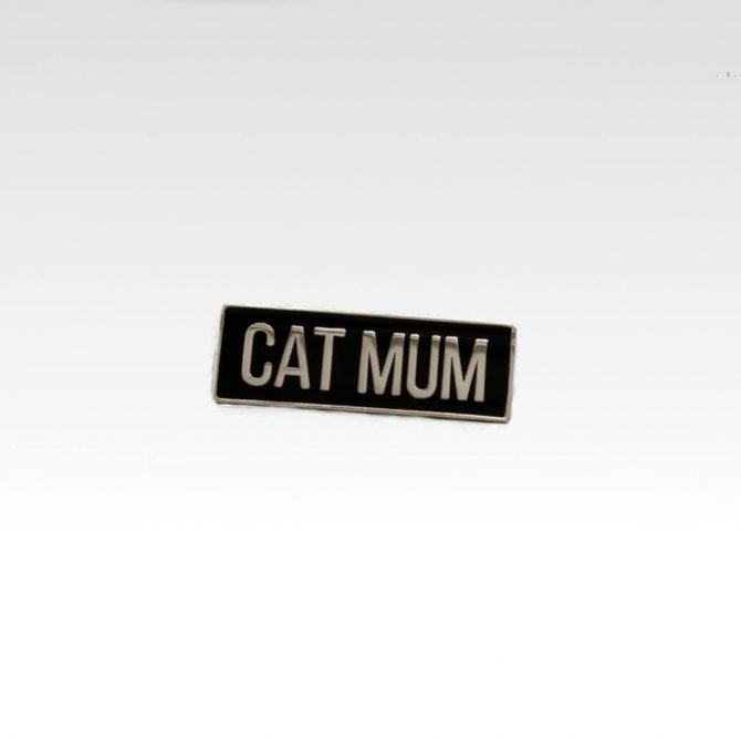 katten pin met de tekst Cat Mum voor een echte kattenmoeder