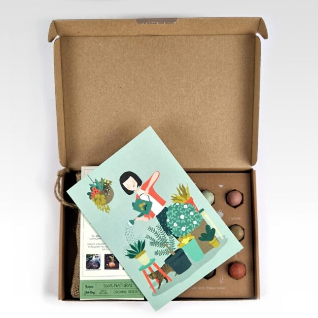 CadeauBox-Watering-the-Plants-1-©catsandthings.nl_ CadeauBox-Watering-the-Plants-1-©catsandthings.nl_