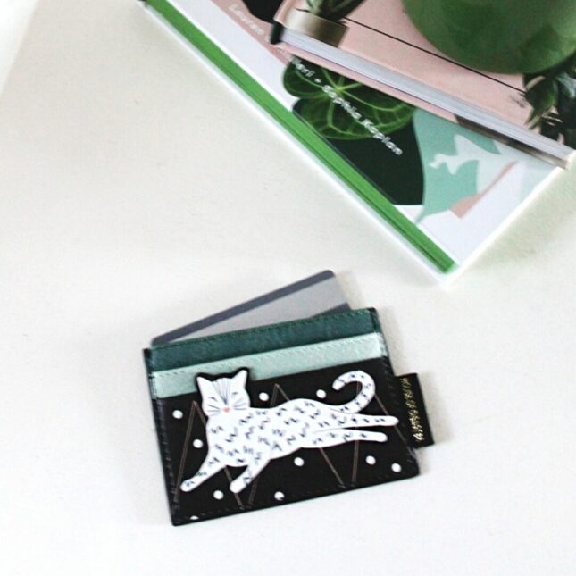 Feline-Card-Holder-2@catsandthings.nl_ Feline-Card-Holder-2@catsandthings.nl_