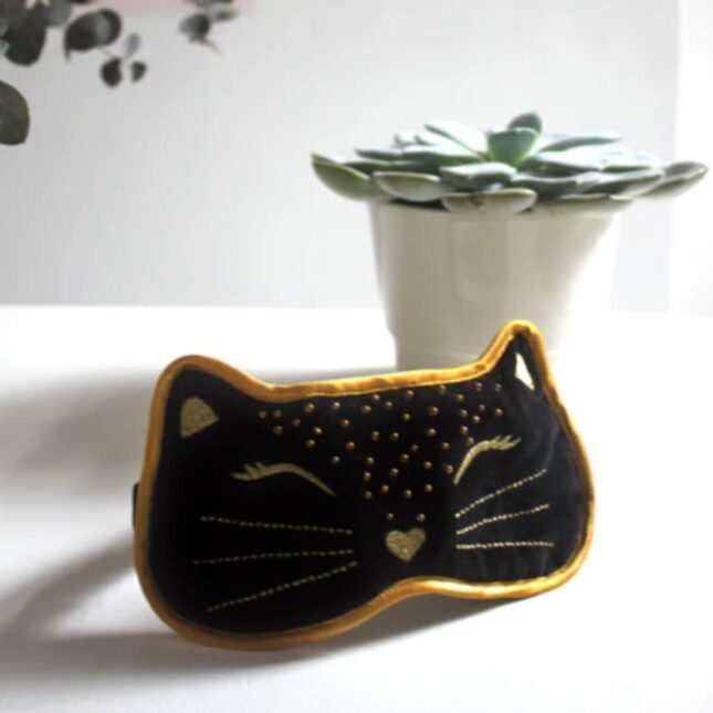 Feline-Eye-Mask-@-catsandthings.nl_ Feline-Eye-Mask-@-catsandthings.nl_