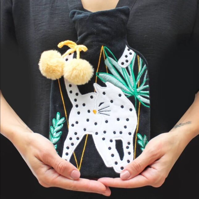 Feline-Water-Bottle-1@catsandthings.nl_ Feline-Water-Bottle-1@catsandthings.nl_