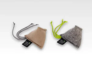 Kattenspeeltje Minus One piramide