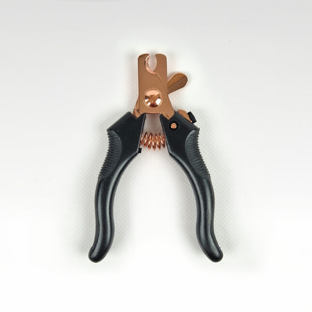 Noir-Kleine-Nageltang-open Noir-Kleine-Nageltang-open