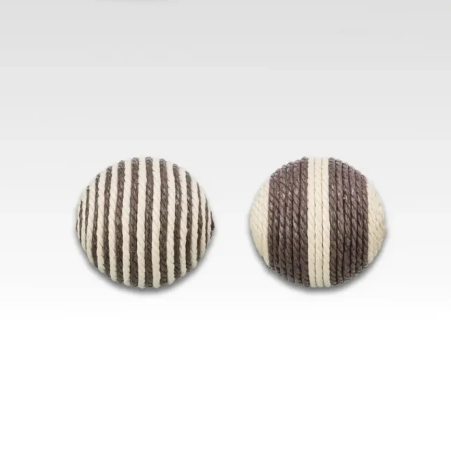 Touwballetje met ratel 1 Touwballetje met ratel 1