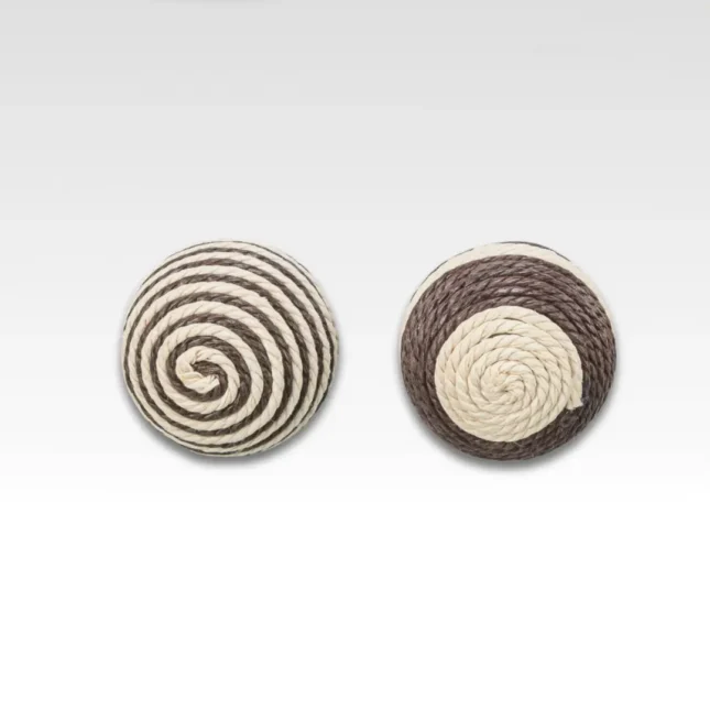 Touwballetje met ratel 2 Touwballetje met ratel 2